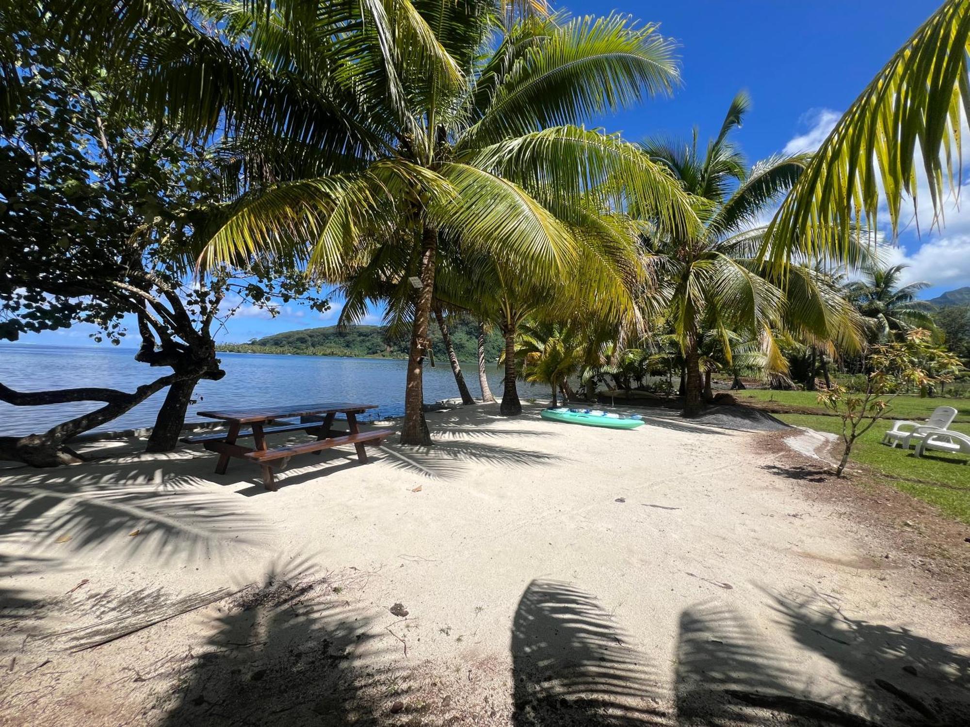 Fare Mama Rota - Au Bord De L'Ocean Villa Taputapuapea Exteriör bild